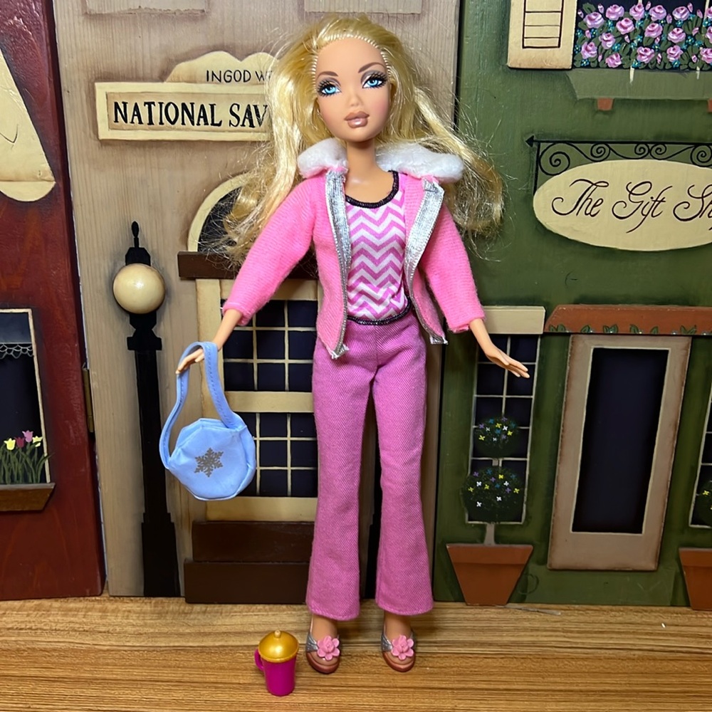 Vintage 1999 My Scene Kennedy Barbie Mattel Doll 12”